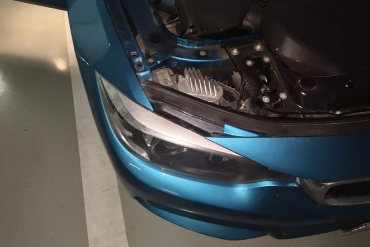 Used BMW 4 Series 2017 425i Gran Coupe Luxury M Sport Package Right Front Headlight