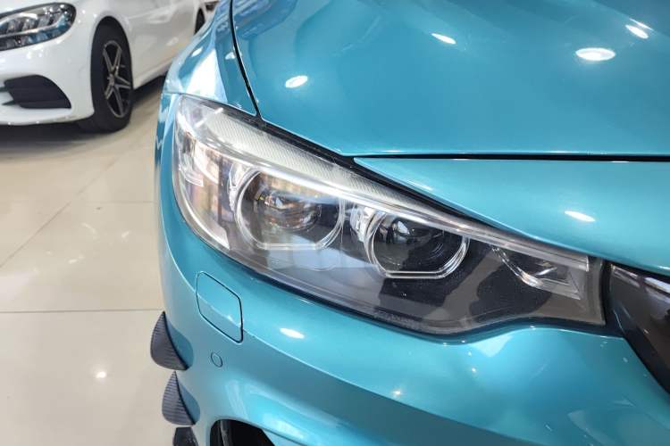 Used BMW 4 Series 2017 425i Gran Coupe Leading Model with M Sport Package Right Front Headlight
