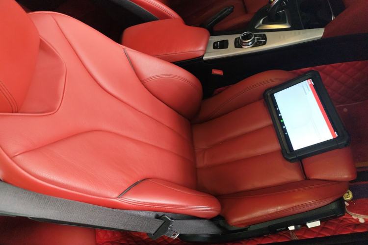 Used BMW 4 Series 2017 425i Convertible M Sport Package Right Front Seat