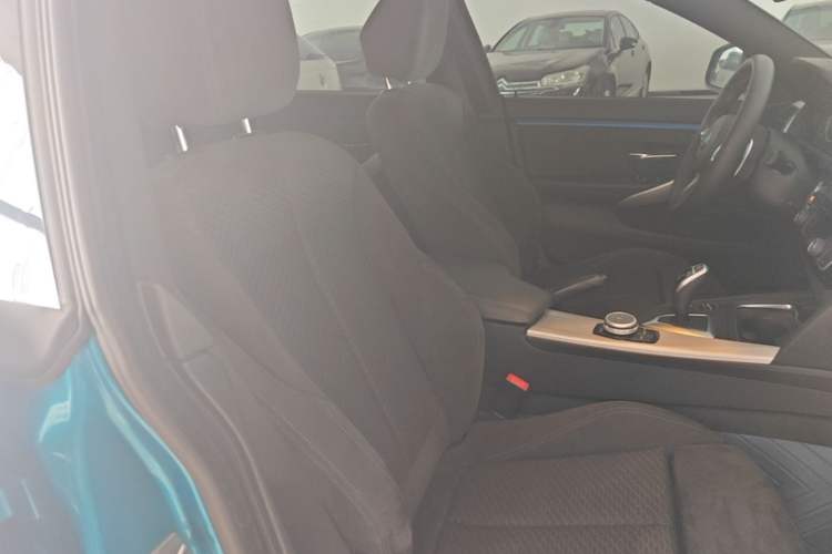 Used BMW 4 Series 2017 425i Gran Coupe Leading Model with M Sport Package Right Front Seat