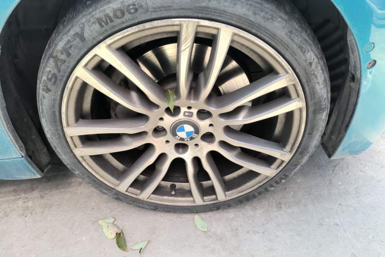 Used BMW 4 Series 2017 440i xDrive Gran Coupe M Sport Package Right Front Wheel Hub