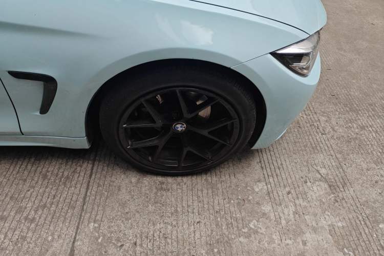 Used BMW 4 Series 2017 425i M Sport Package Right Front Wheel Hub