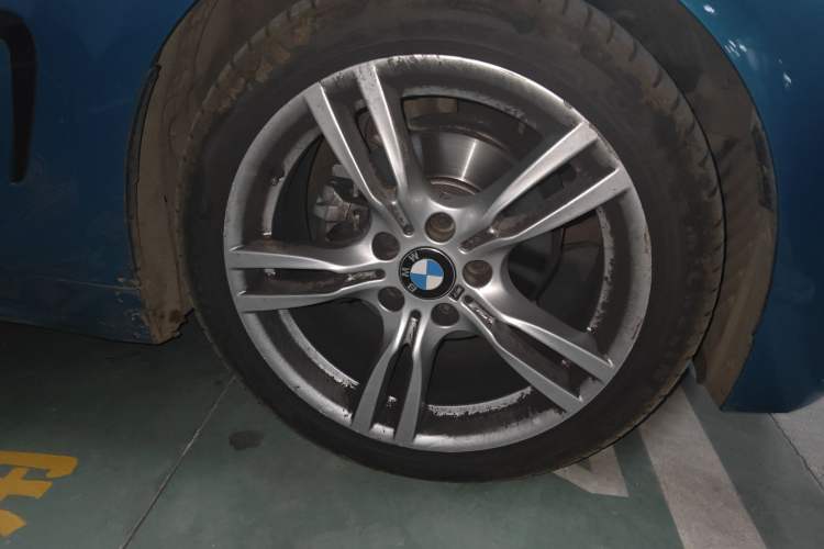 Used BMW 4 Series 2017 425i M Sport Package Right Front Wheel Hub