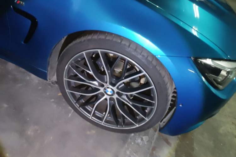 Used BMW 4 Series 2017 425i M Sport Package Right Front Wheel Hub