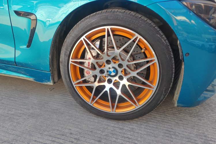 Used BMW 4 Series 2017 425i Gran Coupe Luxury M Sport Package Right Front Wheel Hub