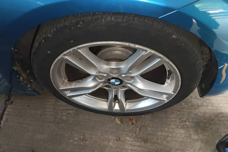 Used BMW 4 Series 2017 425i M Sport Package Right Front Wheel Hub