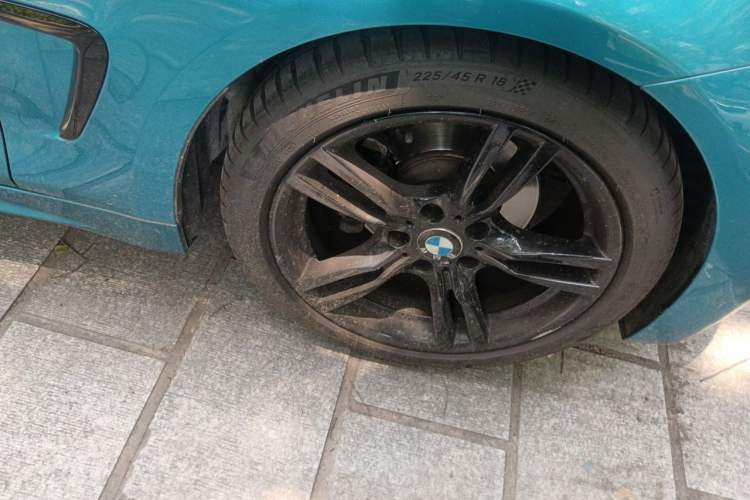 Used BMW 4 Series 2017 425i Gran Coupe Luxury M Sport Package Right Front Wheel Hub