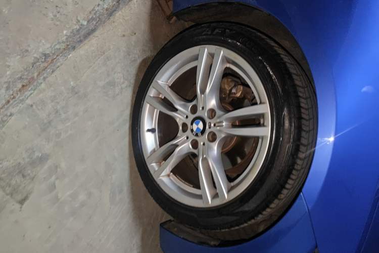Used BMW 4 Series 2017 425i M Sport Package Right Front Wheel Hub