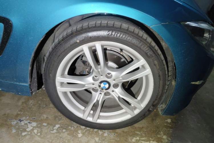 Used BMW 4 Series 2017 425i M Sport Package Right Front Wheel Hub