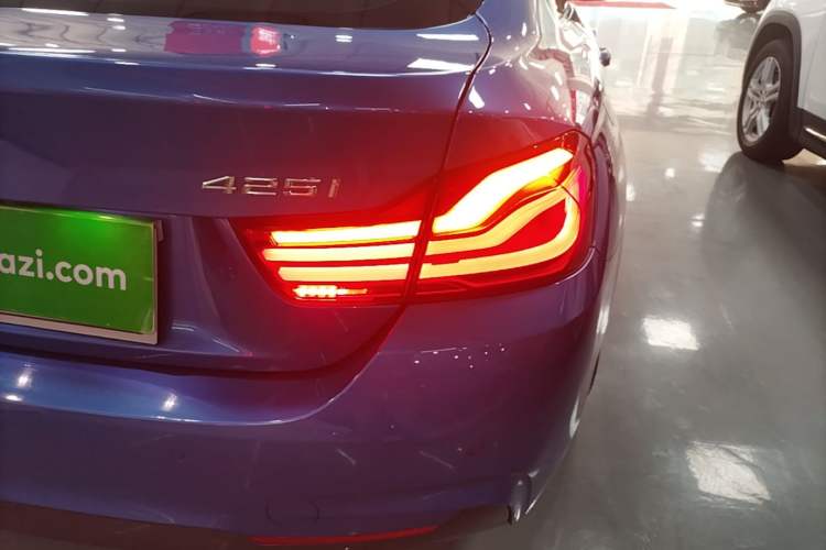 Used BMW 4 Series 2017 425i Gran Coupe Leading Model with M Sport Package Right Rear Taillight