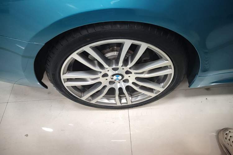 Used BMW 4 Series 2017 425i Convertible M Sport Package Right Rear Wheel Hub