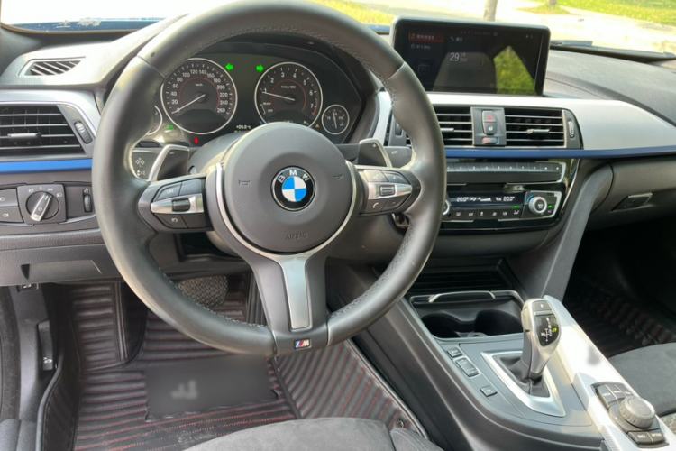 Used BMW 4 Series 2017 425i Gran Coupe Leading Model with M Sport Package Steering Wheel