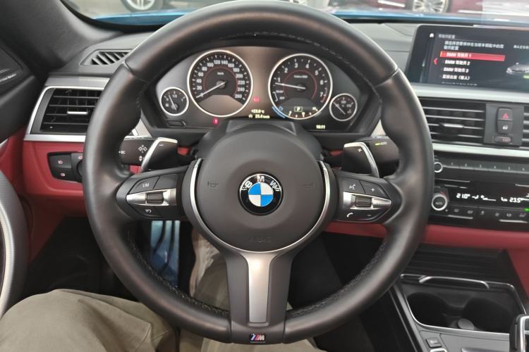 Used BMW 4 Series 2017 425i Convertible M Sport Package Steering Wheel