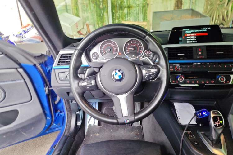 Used BMW 4 Series 2017 425i Gran Coupe Luxury M Sport Package Steering Wheel