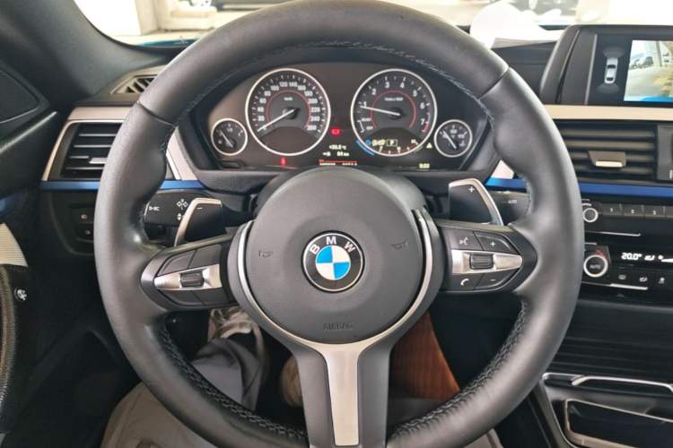 Used BMW 4 Series 2017 425i Gran Coupe Leading Model with M Sport Package Steering Wheel