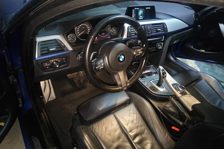 Used BMW 4 Series 2017 425i M Sport Package Steering Wheel