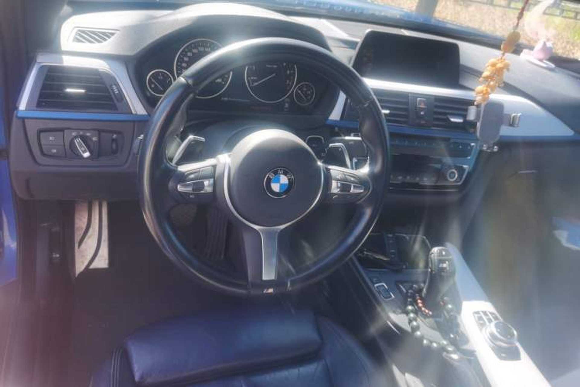 Used BMW 4 Series 2017 425i M Sport Package Steering Wheel