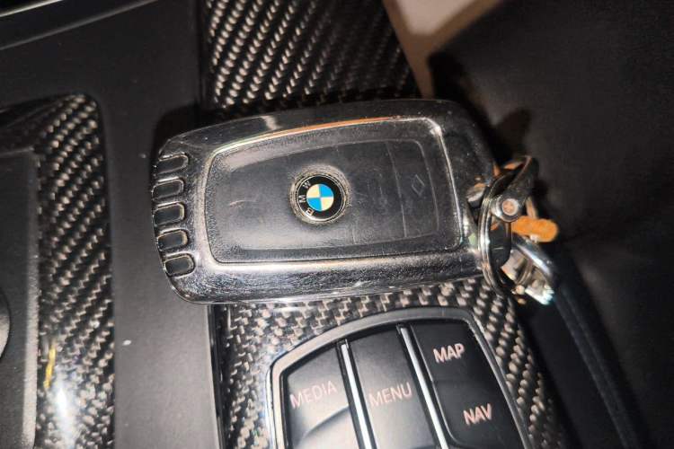 Used BMW 4 Series 2017 425i Convertible M Sport Package Vehicle Key