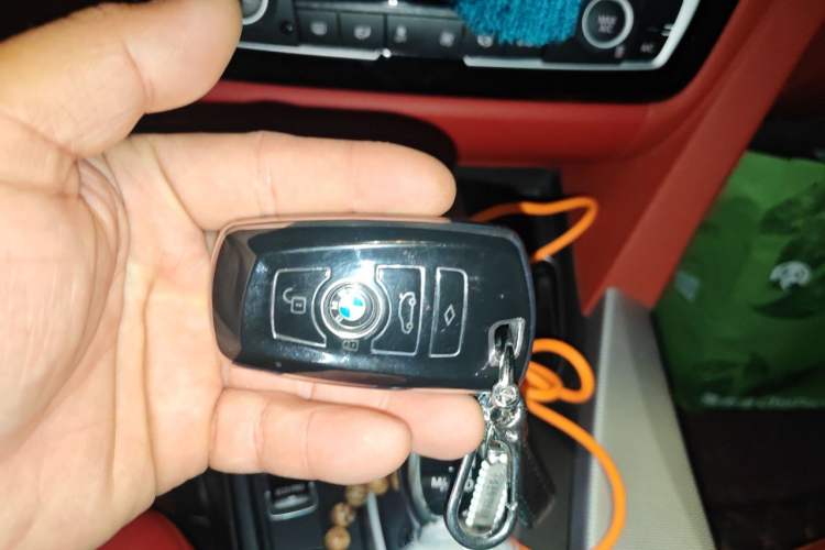 Used BMW 4 Series 2017 425i Convertible M Sport Package Vehicle Key