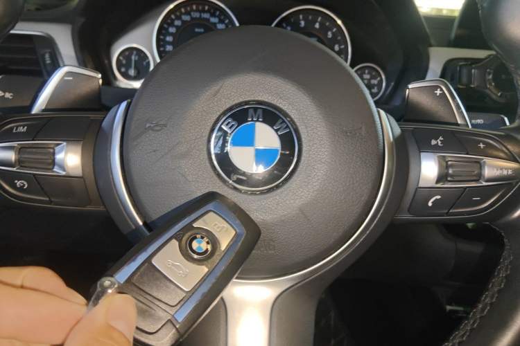 Used BMW 4 Series 2017 425i M Sport Package Vehicle Key