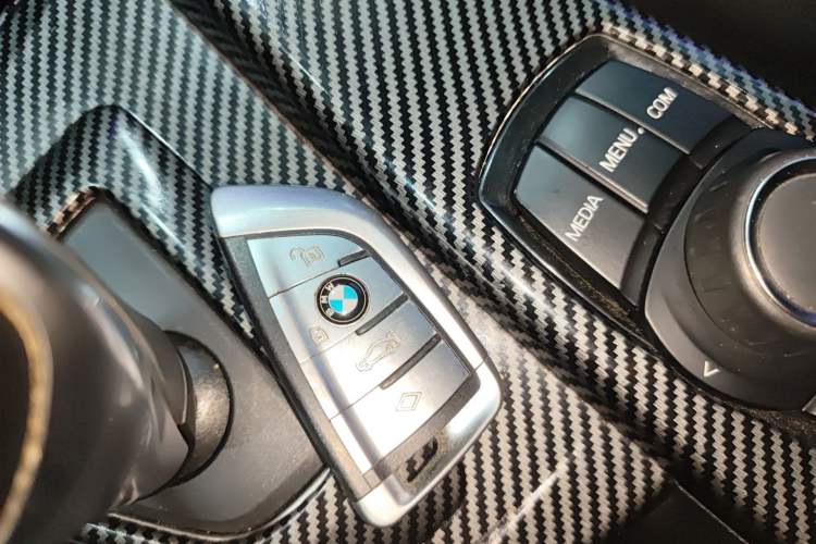 Used BMW 4 Series 2017 425i Gran Coupe Leading Model with M Sport Package Vehicle Key