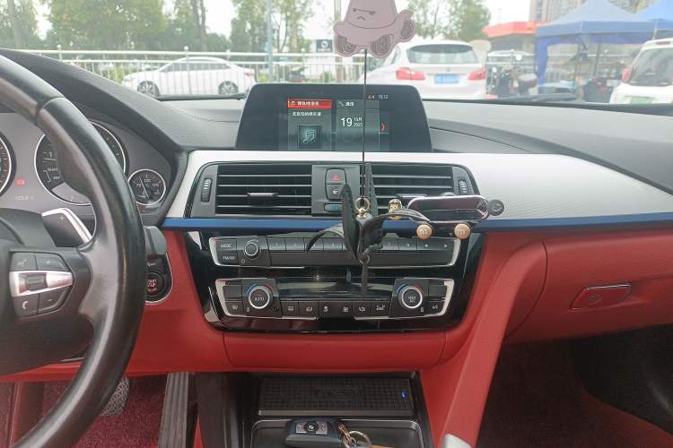 Used BMW 4 Series 2017 425i M Sport Package Audio And AC Panel