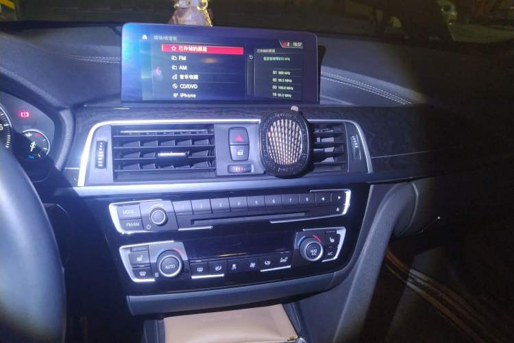 Used BMW 4 Series 2017 430i Convertible M Sport Package Audio And AC Panel