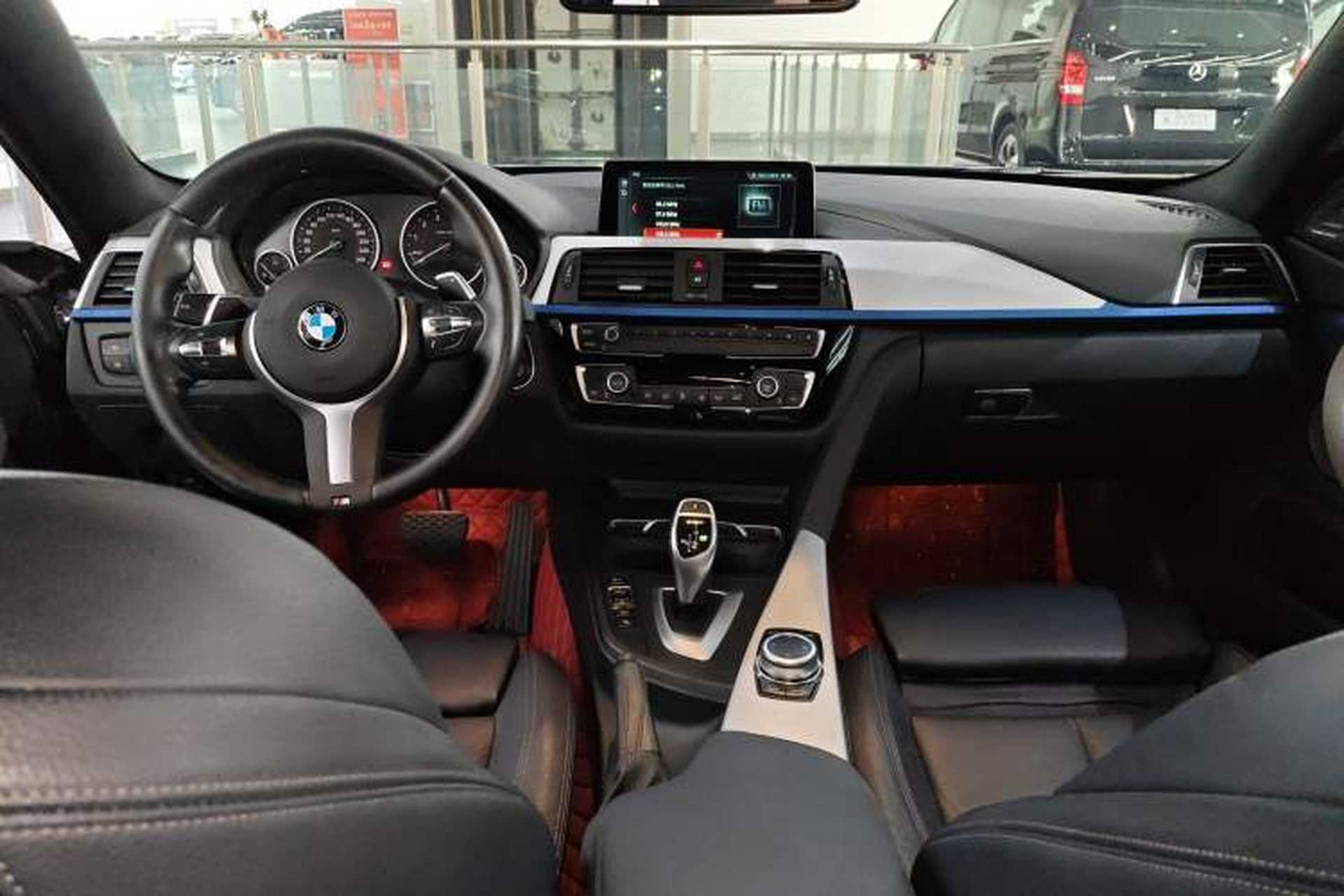 Used BMW 4 Series 2017 425i Gran Coupe Luxury M Sport Package Center Console