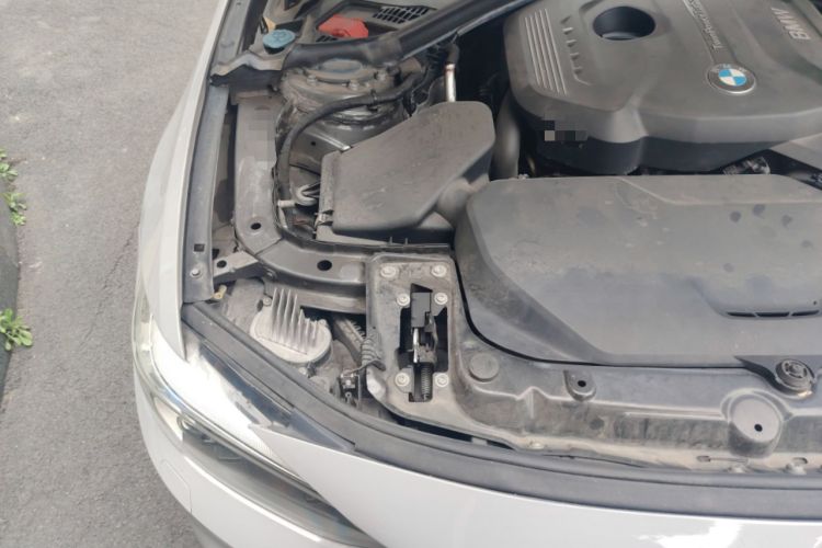 Used BMW 4 Series 2017 425i M Sport Package Engine Bay Right