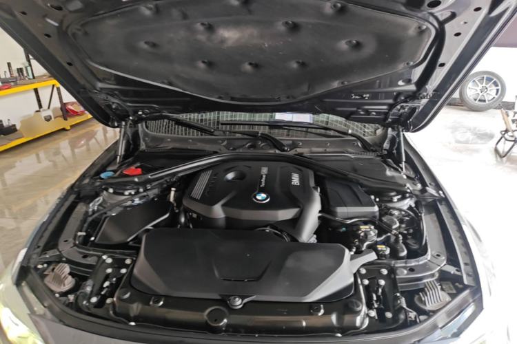 Used BMW 4 Series 2017 425i M Sport Package Engine Bay