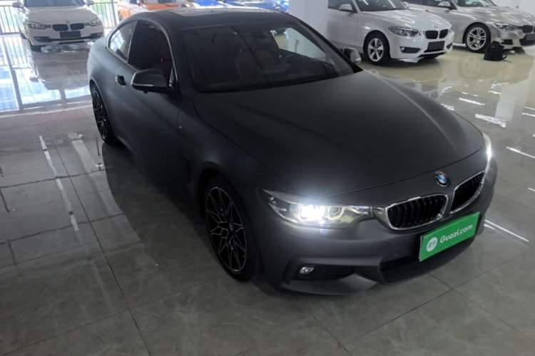 Used BMW 4 Series 2017 425i M Sport Package Front Right 45 Deg