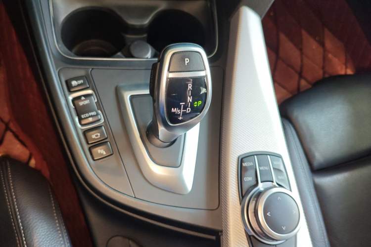 Used BMW 4 Series 2017 425i Gran Coupe Luxury M Sport Package Gear Lever