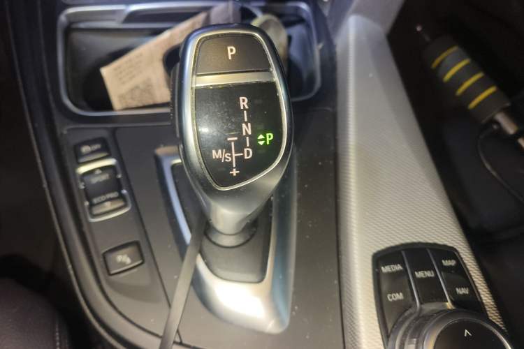 Used BMW 4 Series 2017 425i M Sport Package Gear Lever