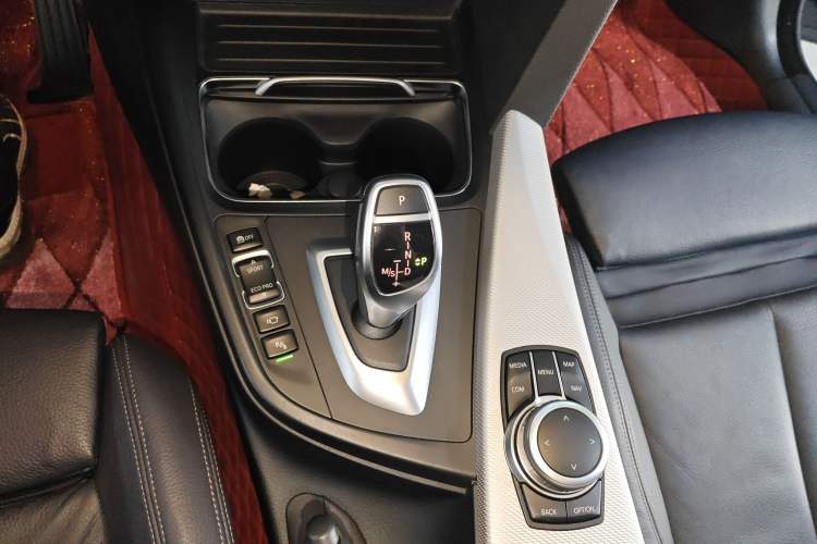 Used BMW 4 Series 2017 425i Gran Coupe Luxury M Sport Package Gear Lever