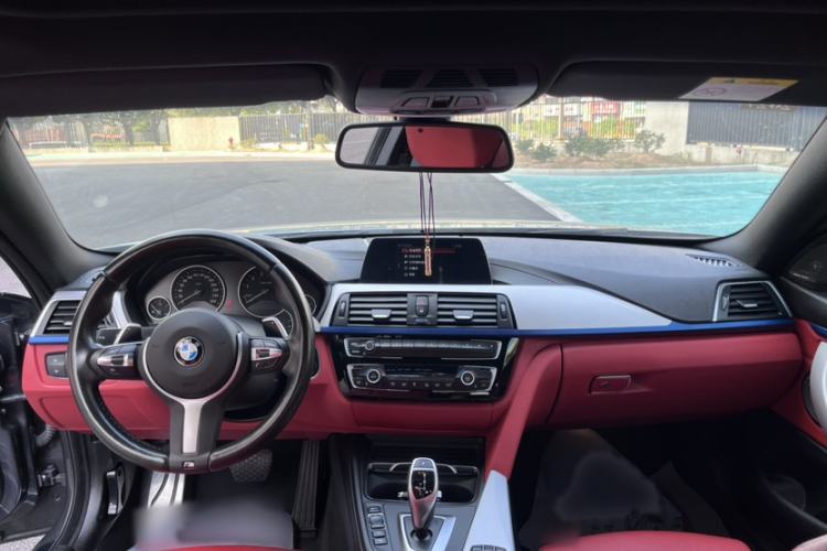 Used BMW 4 Series 2017 425i M Sport Package Interior 1