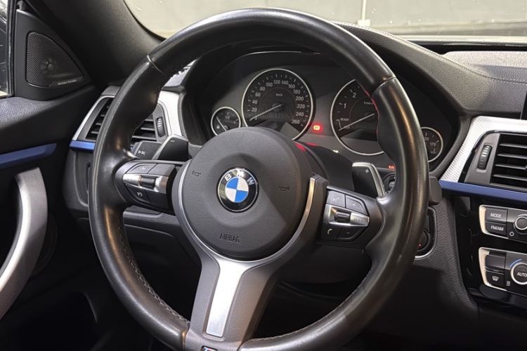 Used BMW 4 Series 2017 425i Gran Coupe Luxury M Sport Package Interior 11