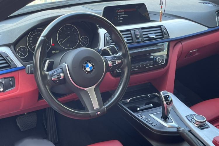 Used BMW 4 Series 2017 425i M Sport Package Interior 2