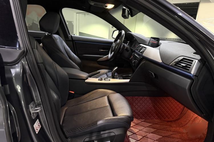 Used BMW 4 Series 2017 425i Gran Coupe Luxury M Sport Package Interior 4