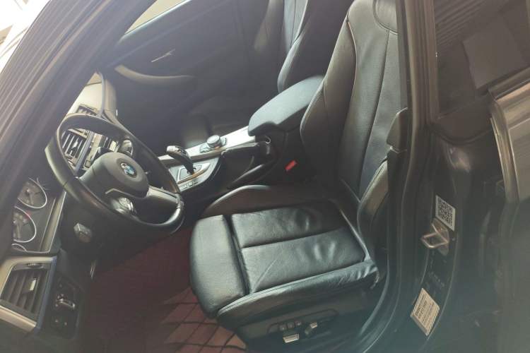 Used BMW 4 Series 2017 425i Gran Coupe Luxury M Sport Package Left Front Seat