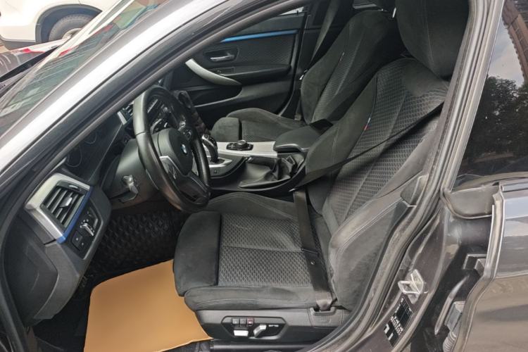 Used BMW 4 Series 2017 425i Gran Coupe Leading Model with M Sport Package Left Front Seat