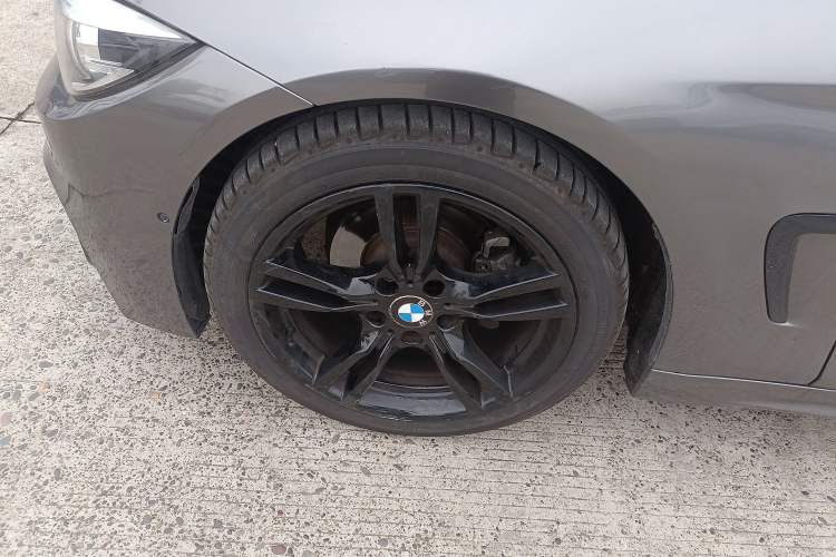 Used BMW 4 Series 2017 425i M Sport Package Left Front Wheel Hub