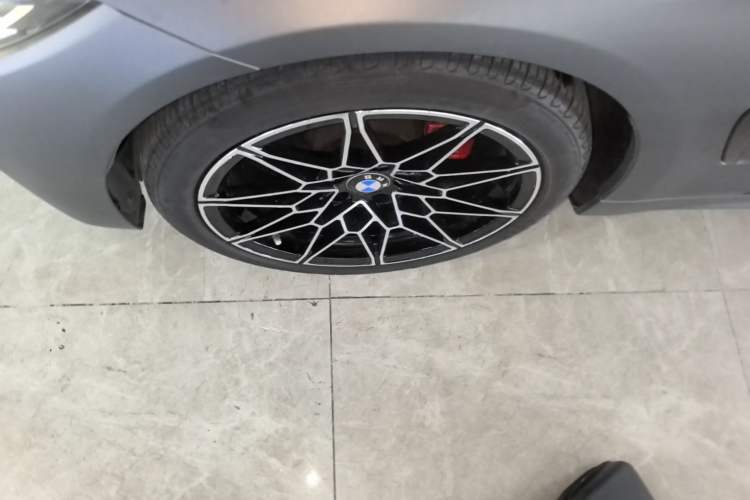 Used BMW 4 Series 2017 425i M Sport Package Left Front Wheel Hub