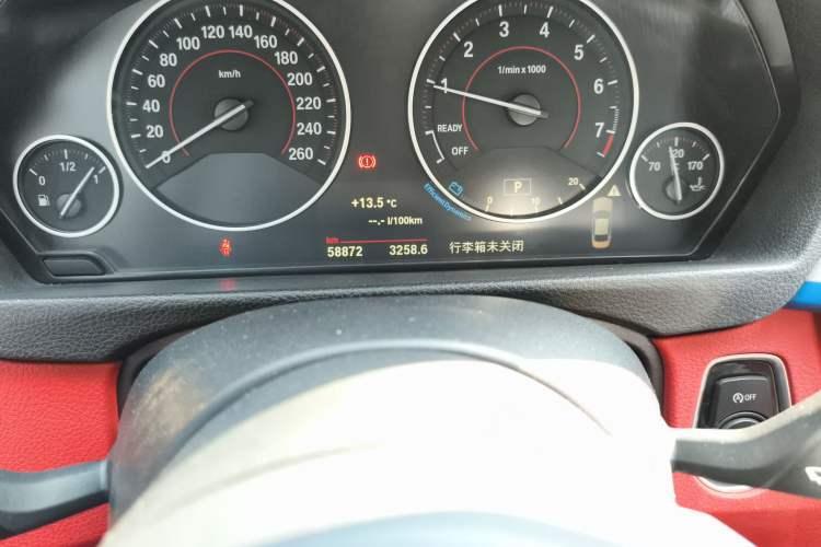 Used BMW 4 Series 2017 425i M Sport Package Odometer Close Up