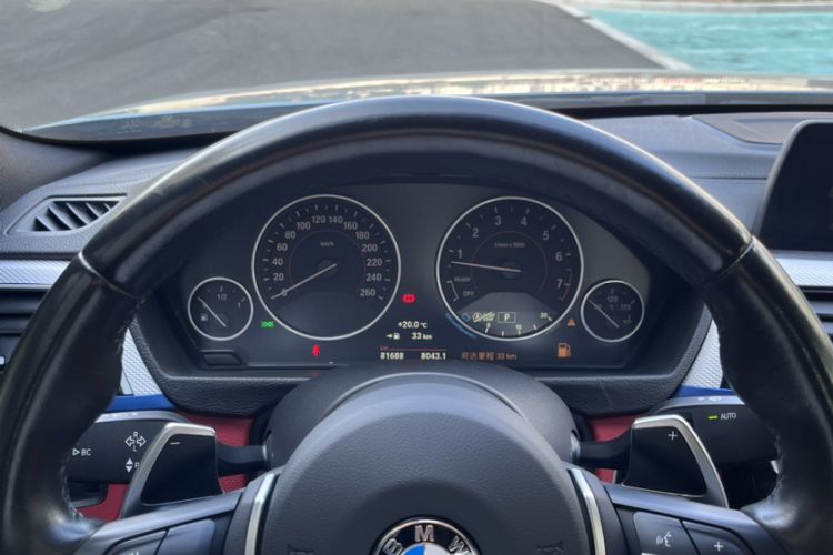 Used BMW 4 Series 2017 425i M Sport Package Odometer Close Up