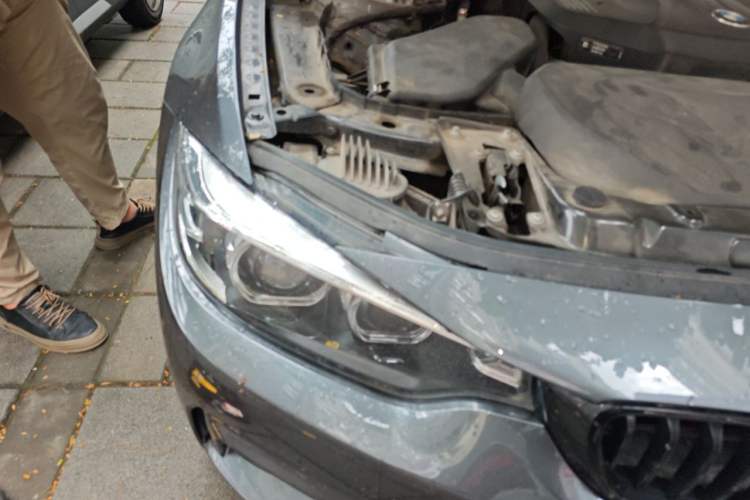 Used BMW 4 Series 2017 425i Gran Coupe Leading Model with M Sport Package Right Front Headlight