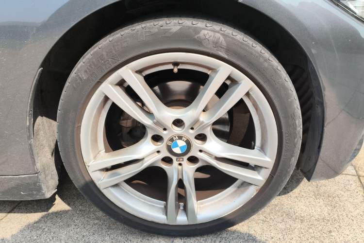 Used BMW 4 Series 2017 425i M Sport Package Right Front Wheel Hub
