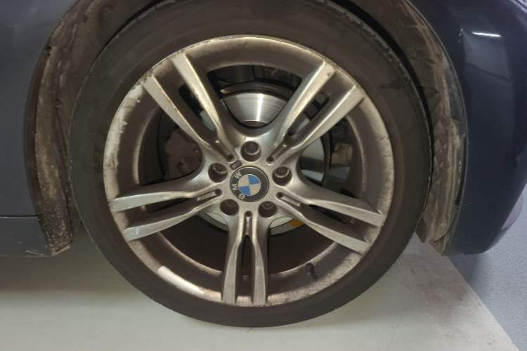 Used BMW 4 Series 2017 425i M Sport Package Right Front Wheel Hub