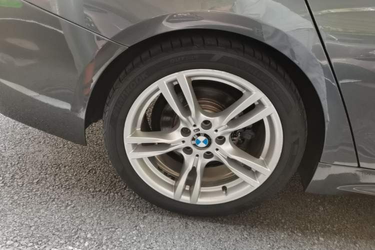 Used BMW 4 Series 2017 425i Gran Coupe Luxury M Sport Package Right Rear Wheel Hub