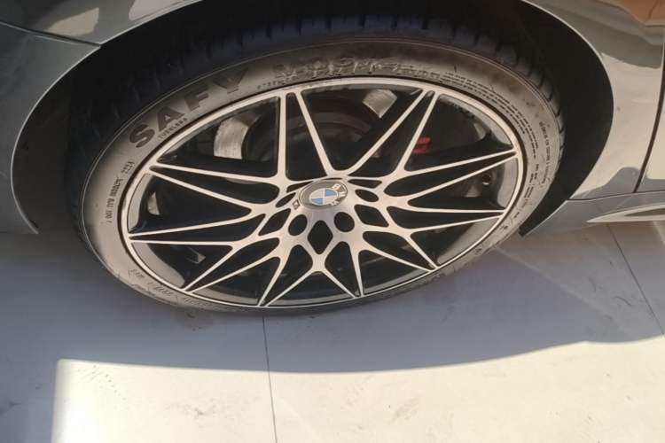 Used BMW 4 Series 2017 430i Gran Coupe M Sport Package Right Rear Wheel Hub