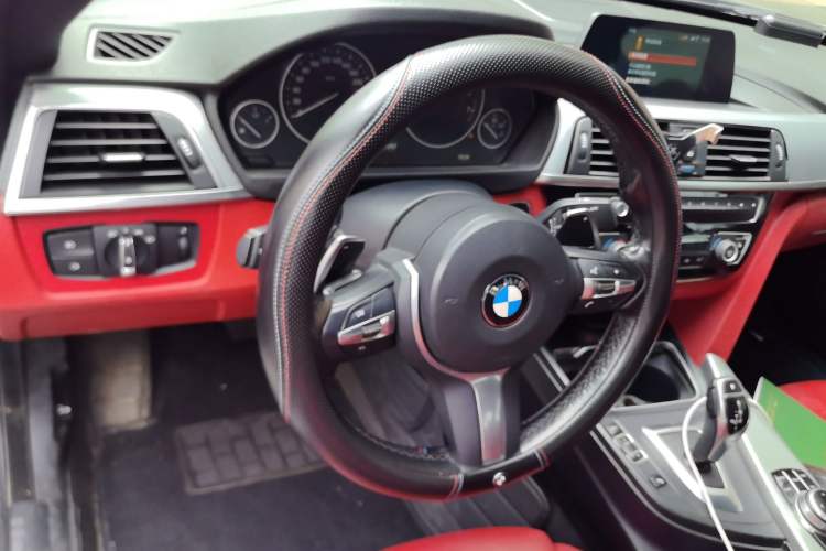 Used BMW 4 Series 2017 425i M Sport Package Steering Wheel